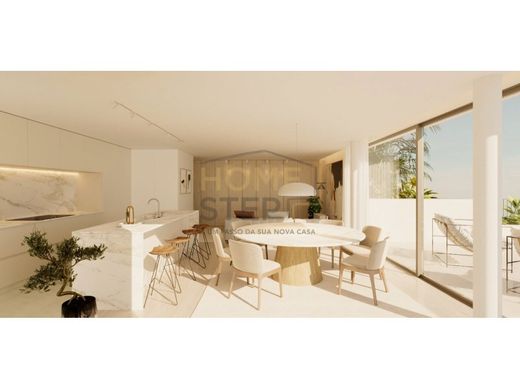 Apartment / Etagenwohnung in Vila Nova de Gaia, Distrito do Porto