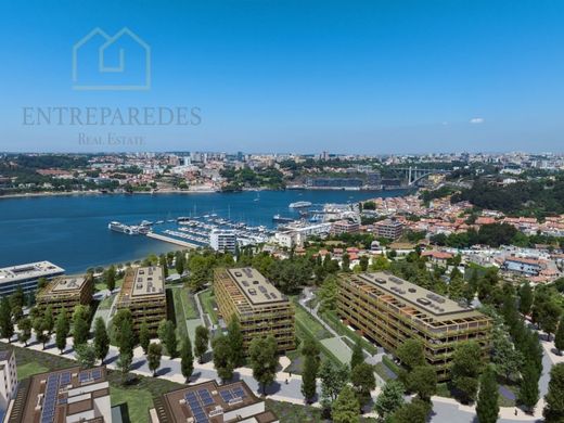 Apartment / Etagenwohnung in Vila Nova de Gaia, Distrito do Porto