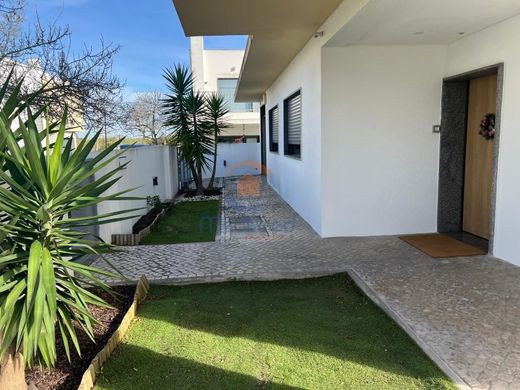Luxe woning in Barreiro, Distrito de Setúbal