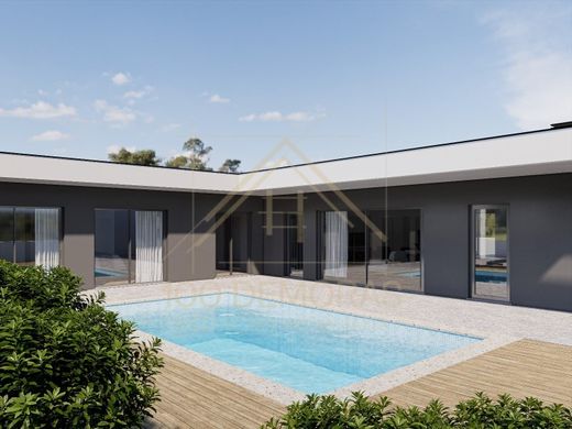 ‏בית חד-משפחתי ב  Caldas da Rainha, Distrito de Leiria