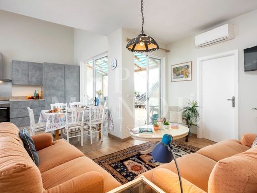 Semidetached House in Lagoa, Distrito de Faro