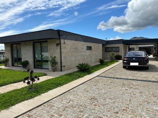 Casa di lusso a Ponte de Lima, Distrito de Viana do Castelo