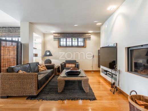 Элитный дом, Майя, Maia