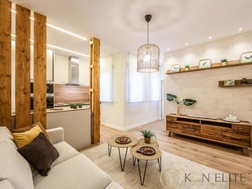 Apartment / Etagenwohnung in Madrid, Provinz Madrid