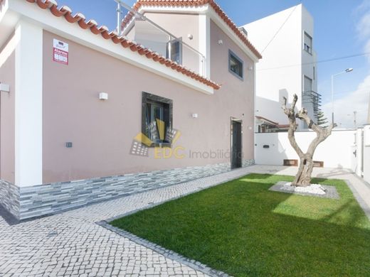 Luxury home in Cascais, Lisbon