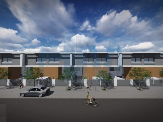 Chalet Pareado en Maia, Oporto