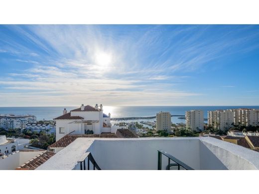 Piso / Apartamento en Estepona, Málaga