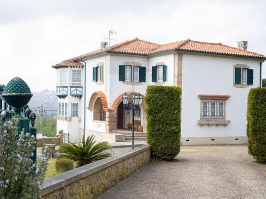 Luxe woning in Oliveira de Azeméis, Distrito de Aveiro