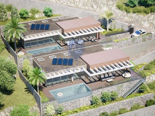 Luxury home in Calheta, Madeira