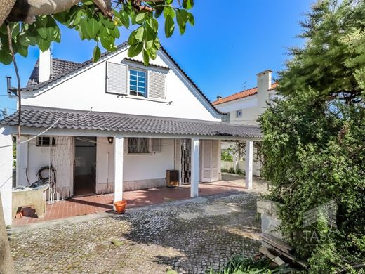 Luxury home in Almada, Distrito de Setúbal