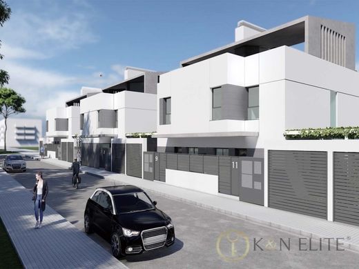 Chalet Pareado en Puebla de Vallbona, Provincia de Valencia