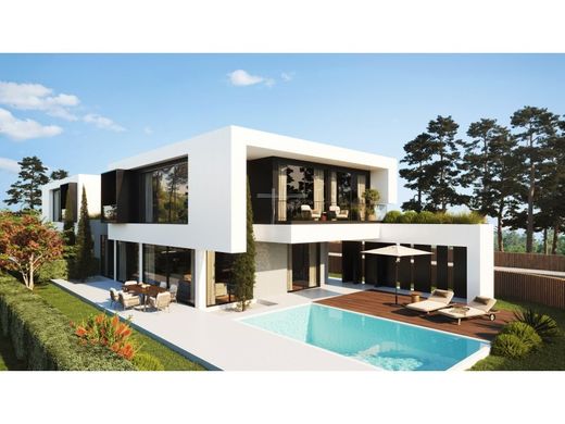 Casa en Aroeira, Almada