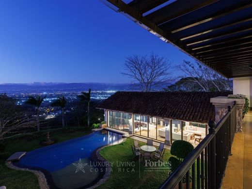 Luxe woning in Santa Ana, Provincia de San José