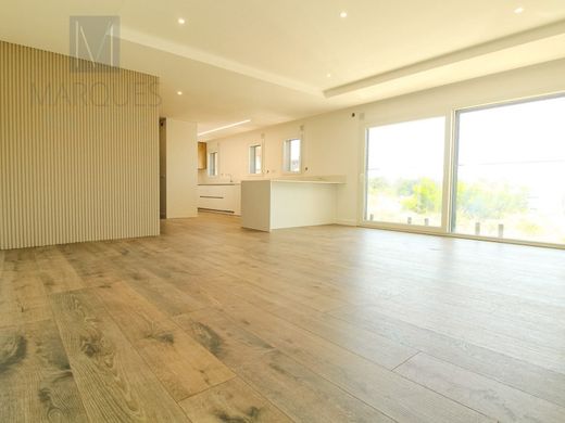 Διαμέρισμα σε Αλμάντα, Almada