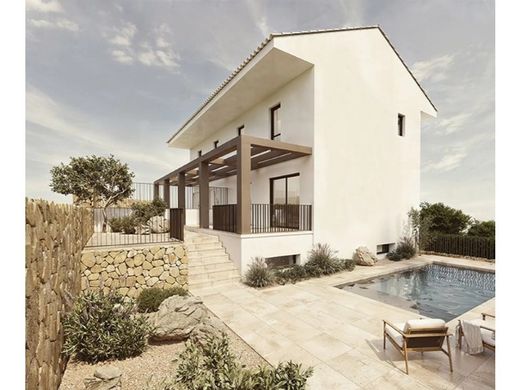 Villa multifamiliale à la Nucia, Alicante