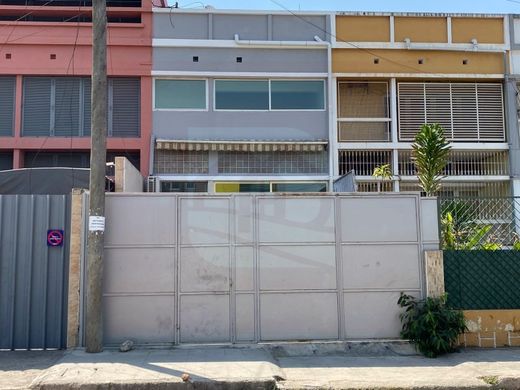 Элитный дом, Луанда, Luanda Province