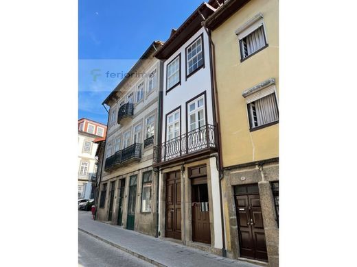 Residential complexes in Guimarães, Distrito de Braga