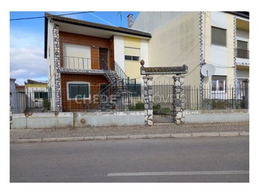 Semidetached House in Alcochete, Distrito de Setúbal
