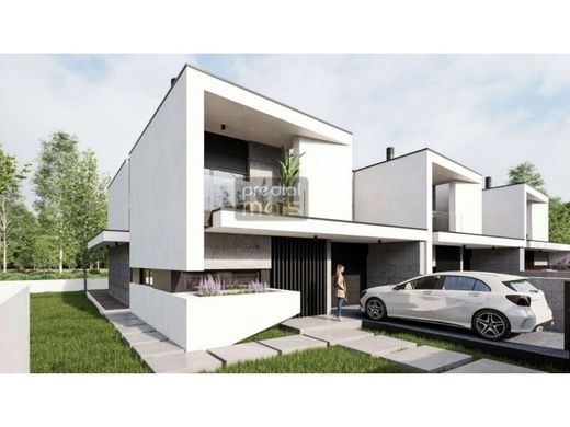 Luxury home in Vila Nova de Famalicão, Distrito de Braga