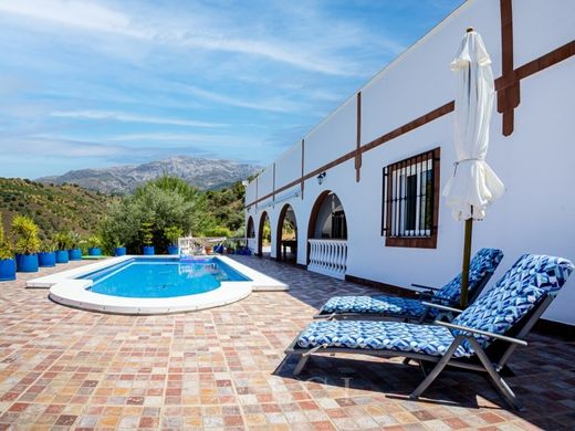 Luxury home in Sedella, Malaga