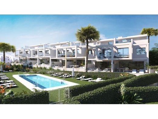 Mehrfamilienhaus in Manilva, Málaga