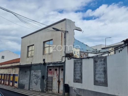 Complexes résidentiels à Ponta Delgada, Açores
