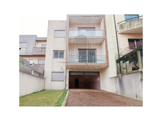 Συγκρότημα ανεξάρτητων κατοικιών σε Βίλα Νόβα ντε Γκάια, Vila Nova de Gaia