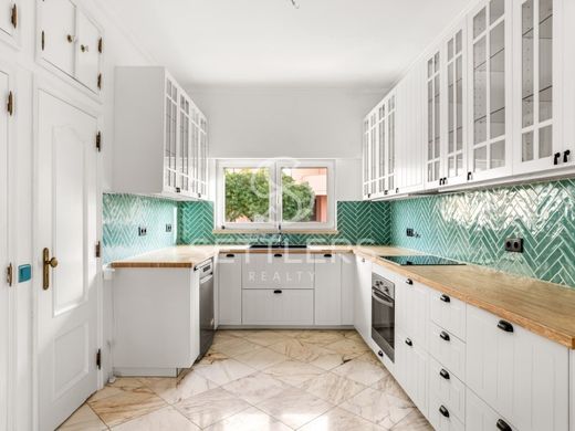 Villa Plurifamiliare a Cascais, Lisbona