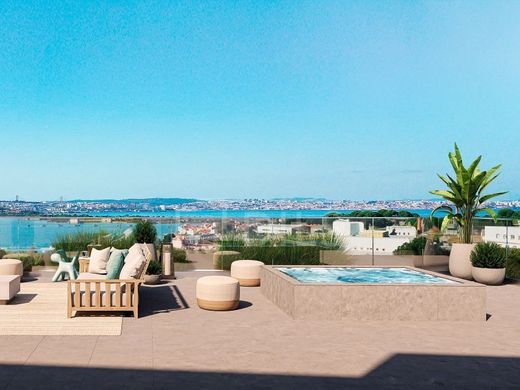 Piso / Apartamento en Seixal, Setúbal