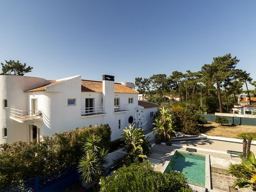 Luxe woning in Charneca de Caparica, Almada