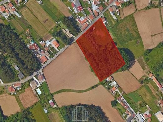 Участок, Santa Maria da Feira, Distrito de Aveiro