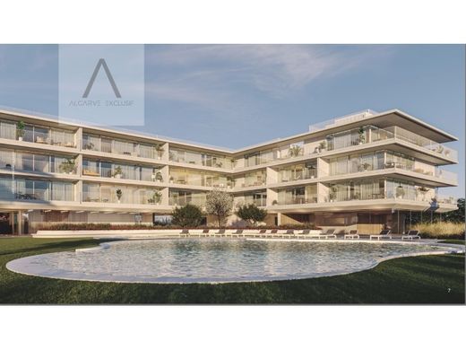 Apartment / Etagenwohnung in Loulé, Distrito de Faro