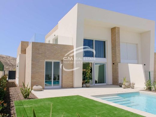 ‏וילה רב-משפחתית ב  Algorfa, Provincia de Alicante