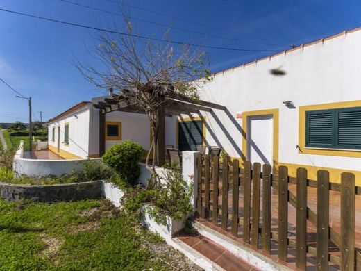 Luxury home in Aljezur, Distrito de Faro