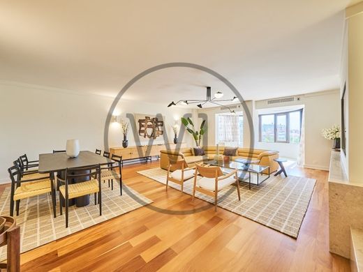 아파트 / Campo de Ourique, Lisbon