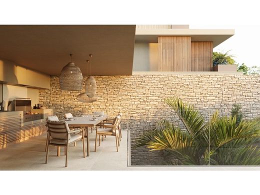 Luxury home in Cascais, Lisbon