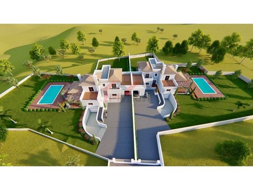 ローレ, Louléの土地