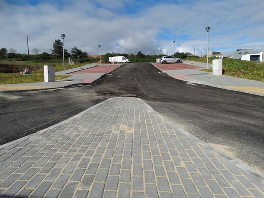 Grundstück in Odivelas, Lissabon