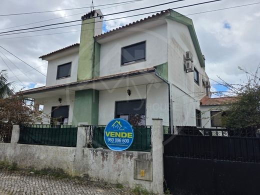 Lüks ev Charneca de Caparica, Almada