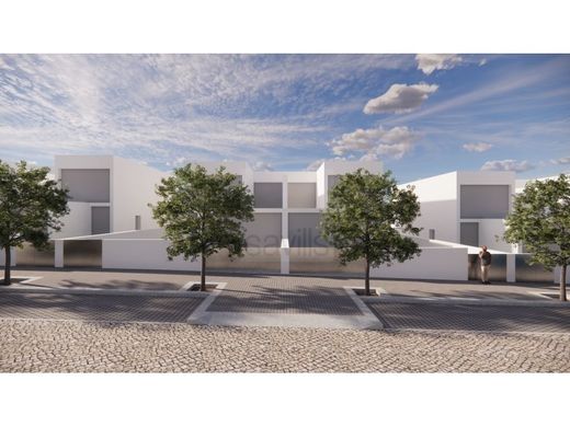 Land in Maia, Distrito do Porto