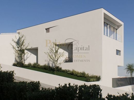 Luxus-Haus in Gondomar, Distrito do Porto