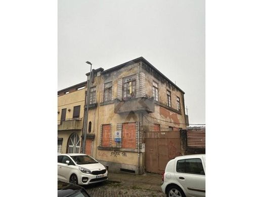 Konak Porto, Distrito do Porto