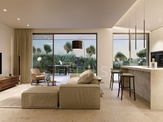 Apartment / Etagenwohnung in Loulé, Distrito de Faro