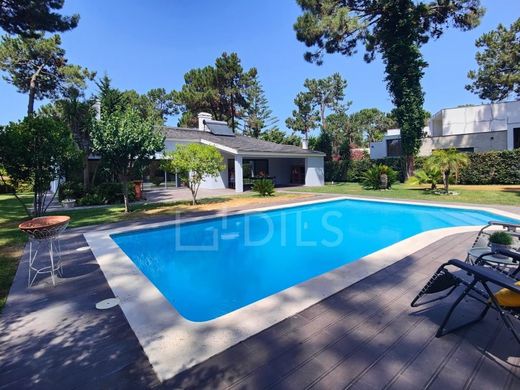 Luxe woning in Aroeira, Almada