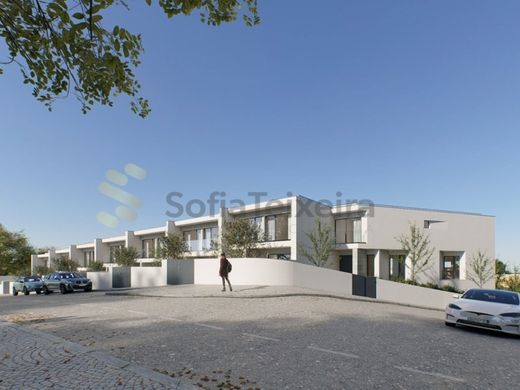 Semidetached House in Gondomar, Distrito do Porto