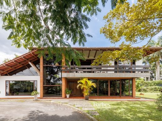 Luxe woning in Santo Domingo, Provincia de Heredia