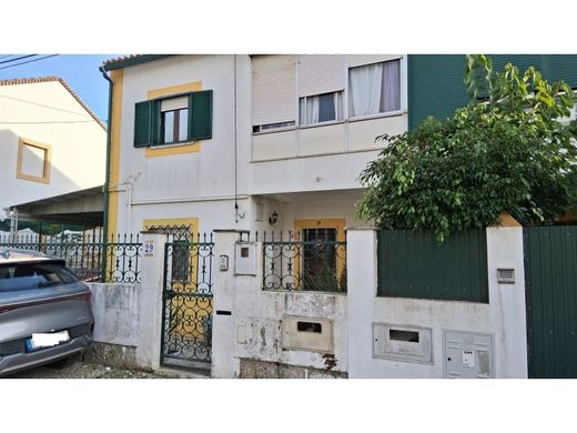 Luxury home in Almada, Distrito de Setúbal