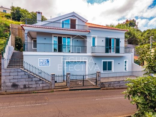Luxury home in Ponta do Sol, Madeira