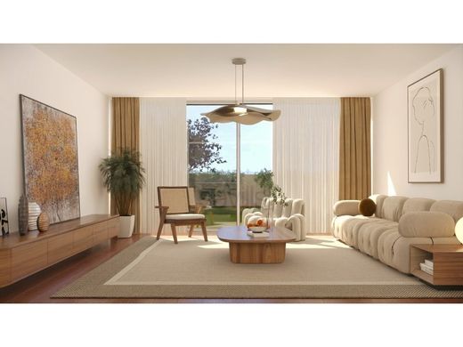 Apartment / Etagenwohnung in Porto, Distrito do Porto