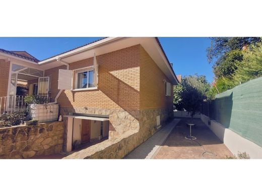 Luksusowy dom w Fuente el Saz de Jarama, Provincia de Madrid